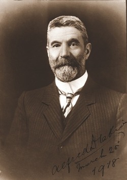 A scan of a black and white image showing former prime minister Alfred Deakin.