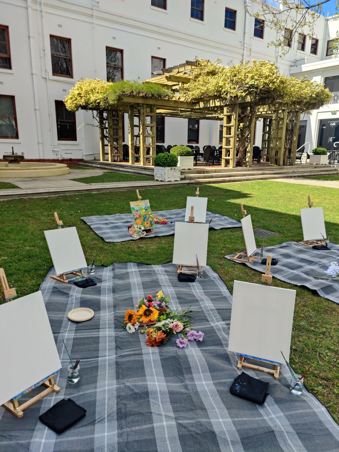 Outdoor painting workshop