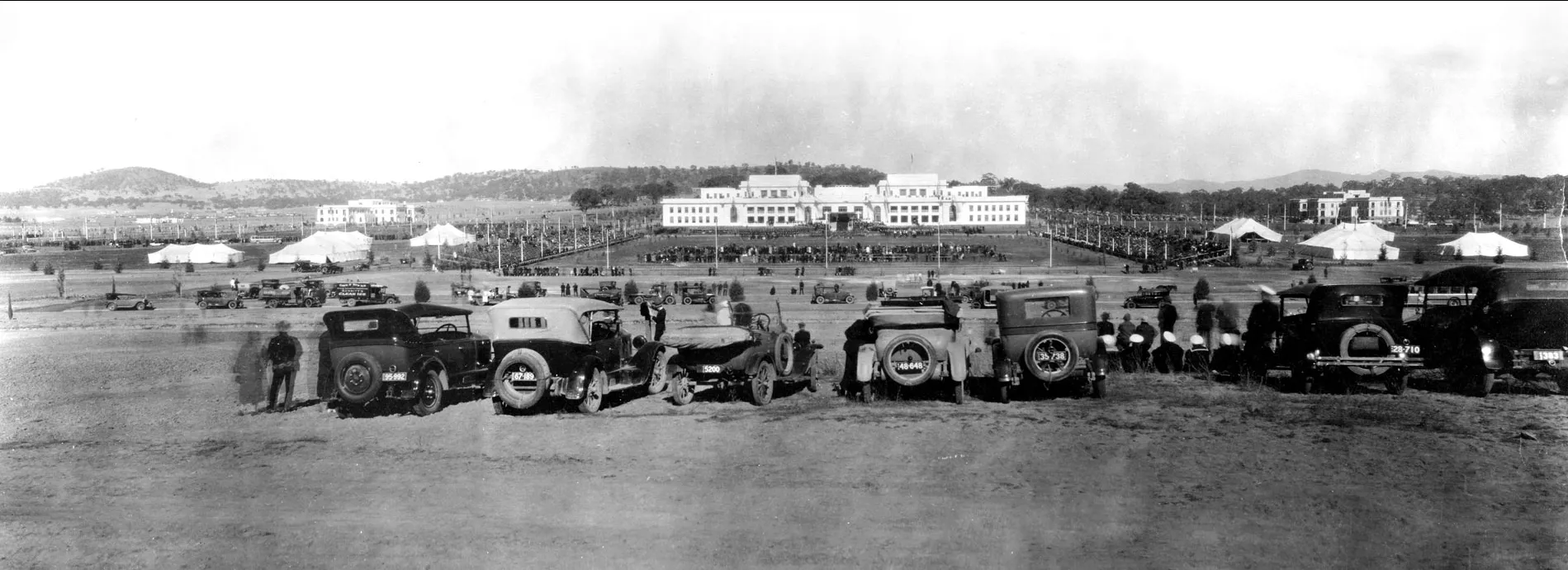 Cars gathered near Old Parliament House on the opening day, 9 May 1927