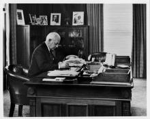 Credit, debit and loss: the banking records of Harold Holt
