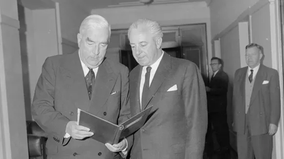 The day Robert Menzies retired The day Robert Menzies retired