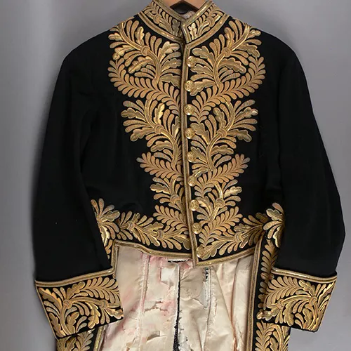 Edmund Barton's coatee before conservation