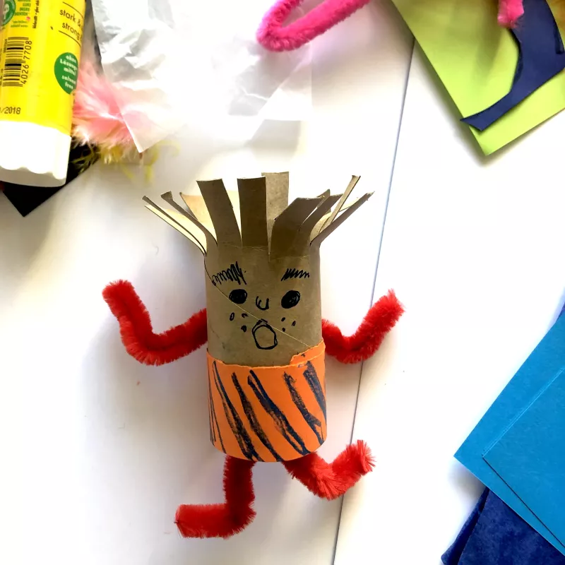 Make toilet roll puppets 